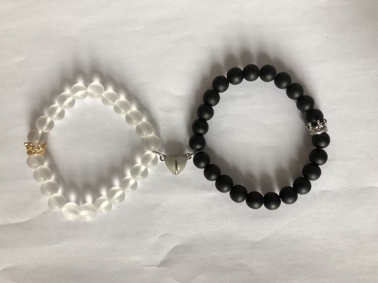 Fashion Jewelry 2pcs Handmade Crown Beaded Charms Bracelet Luminous Heart Glow In The Dark Couple Bracelet For Lover Men Women Fluorescent Gift