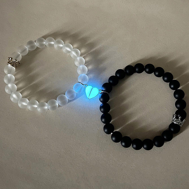 Fashion Jewelry 2pcs Handmade Crown Beaded Charms Bracelet Luminous Heart Glow In The Dark Couple Bracelet For Lover Men Women Fluorescent Gift